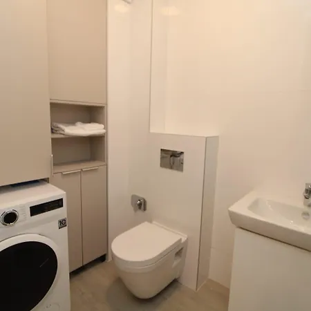 New Exclusive In Tower Apartman *